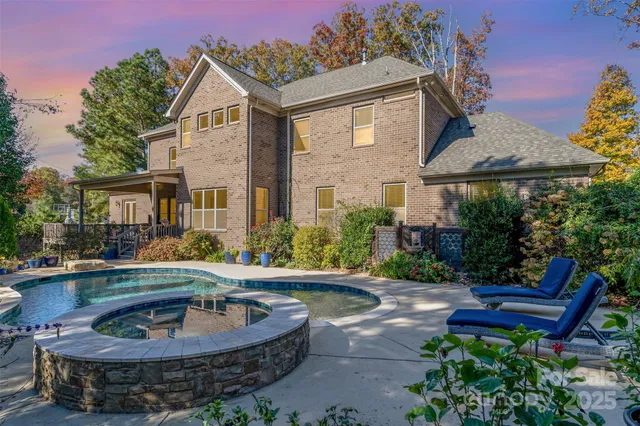 $1,800,000 | 208 Pumpkin Seed Court, Matthews, NC 28104