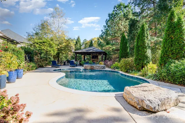 $1,800,000 | 208 Pumpkin Seed Court, Matthews, NC 28104