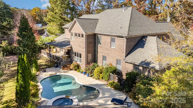 $1,800,000 | 208 Pumpkin Seed Court, Matthews, NC 28104