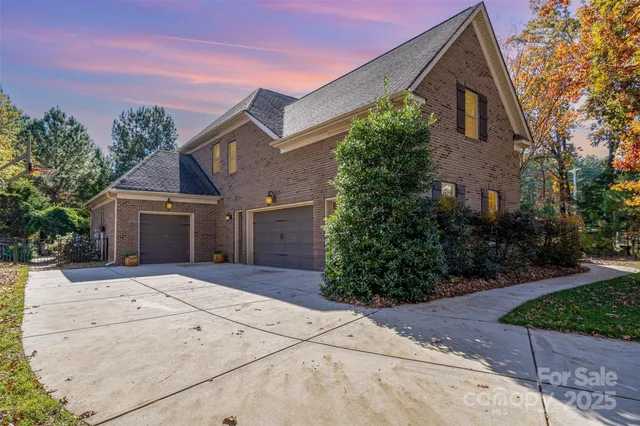 $1,800,000 | 208 Pumpkin Seed Court, Matthews, NC 28104