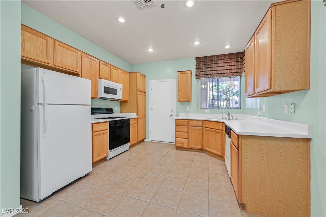 503 Elkhurst Place Henderson, NV 89012 - Photo 9 of 25