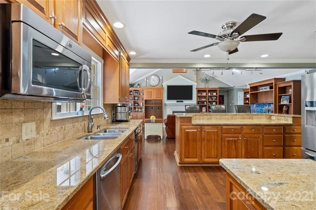 1915 Hempstead Road Rock Hill, SC 29732 - Photo 18 of 48 Gallery Image 18