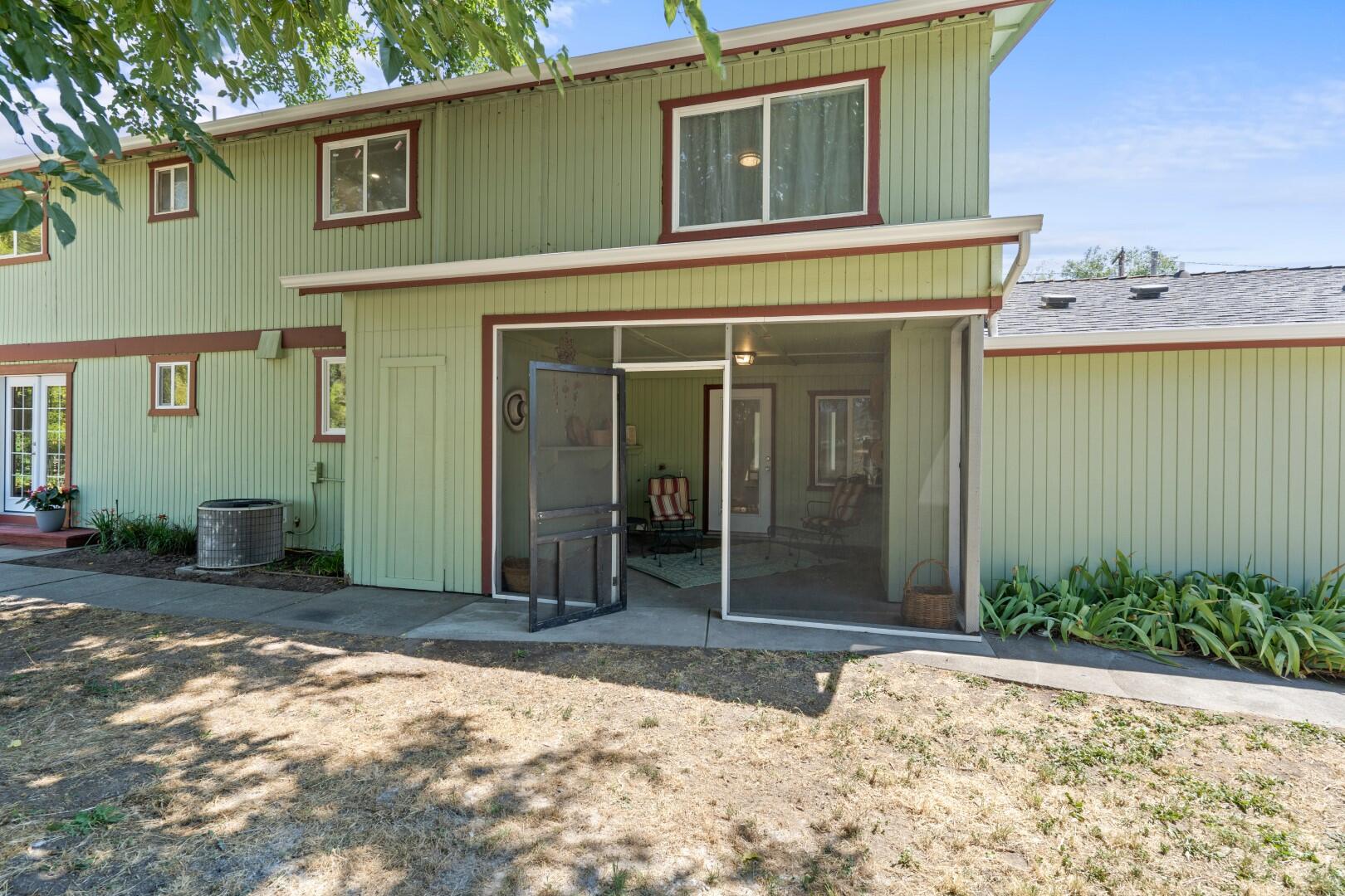 4305 Grant Road Central Point, OR 97502 - Photo 38 of 53 4305 Grant Road - 4