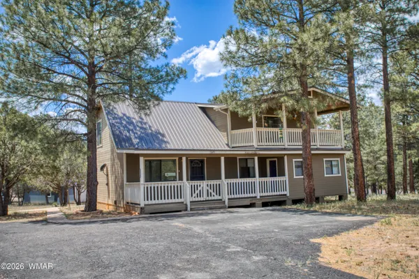 $525,000 | 2974 Wapiti Drive, Overgaard, AZ 85933