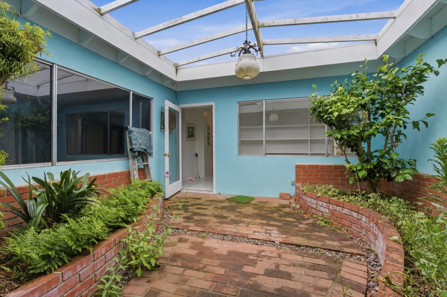 15269 Century Oak Road Salinas, CA 93907 - Photo 5 of 25