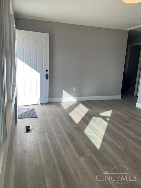 9526 Ridgemoor Avenue Cincinnati, OH 45231 - Photo 3 of 15 Gallery Image 3