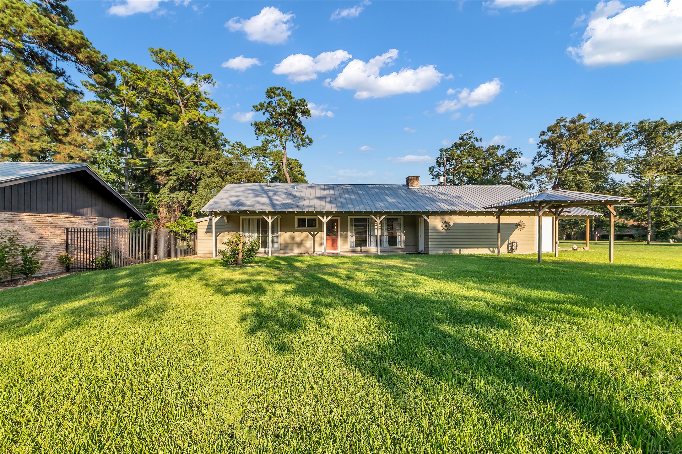 254 Point Clear Drive Conroe, TX 77304 - Photo 32 of 37