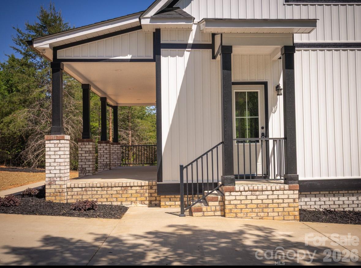 15678 Silver Road Oakboro, NC 28129 - Photo 4 of 48 Gallery Image 4