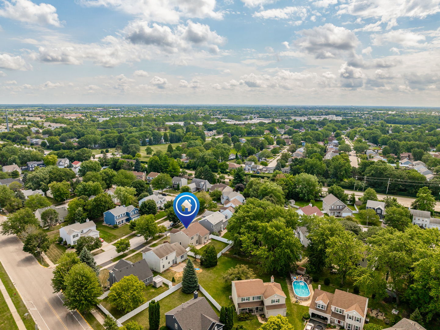 703 Avondale Lane Aurora, IL 60504 - Photo 36 of 40 an aerial view of multiple house