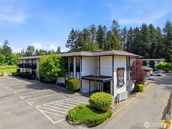 $197,500 | 19411 56th Avenue West, Unit 115, Lynnwood, WA 98036