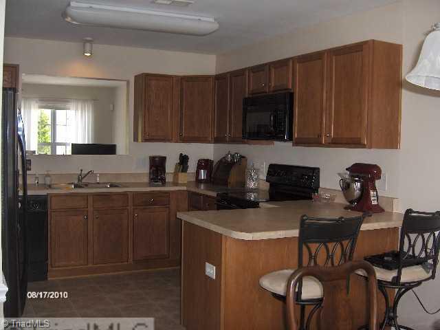 5871 Sunny Ridge Trail Clemmons, NC 27012 - Photo 2 of 16 Kitchen.