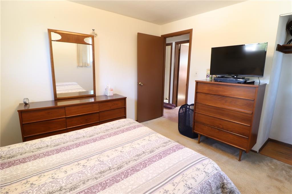 451 Grove Road Verona, PA 15147 - Photo 19 of 38 Gallery Image 19