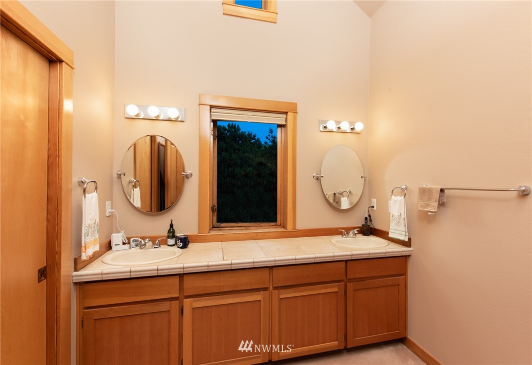 394 Haada Laas Road Port Townsend, WA 98368 - Photo 13 of 25 Gallery Image 13