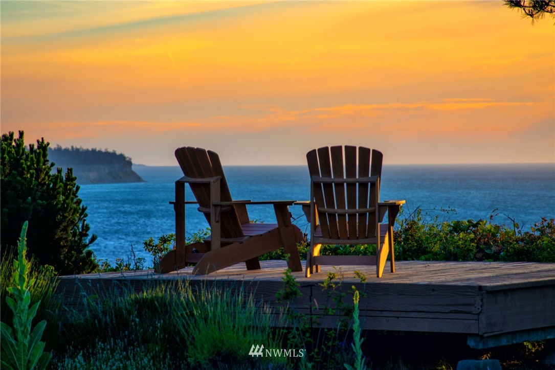 394 Haada Laas Road Port Townsend, WA 98368 - Photo 3 of 25 Gallery Image 3