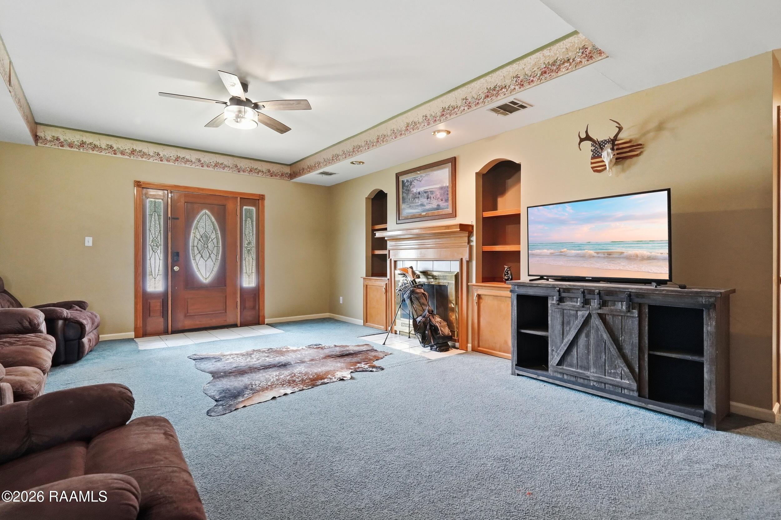 126 Rye Circle Scott, LA 70583 - Photo 4 of 20 LIving Room