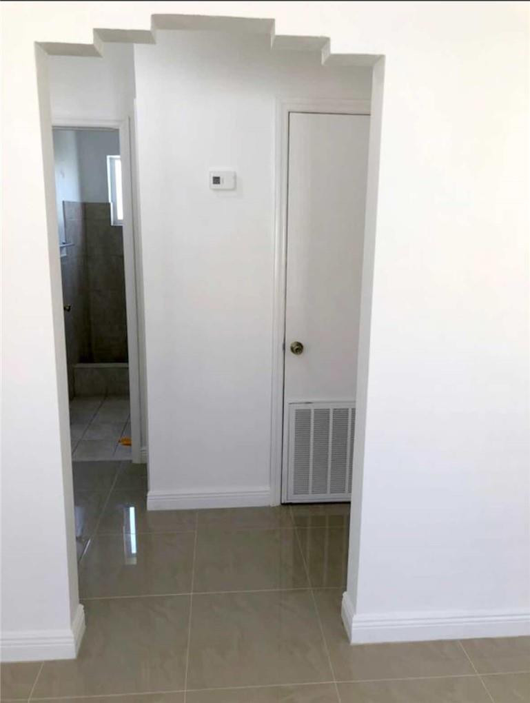 540 Beacom Boulevard Miami, FL 33135 - Photo 12 of 27