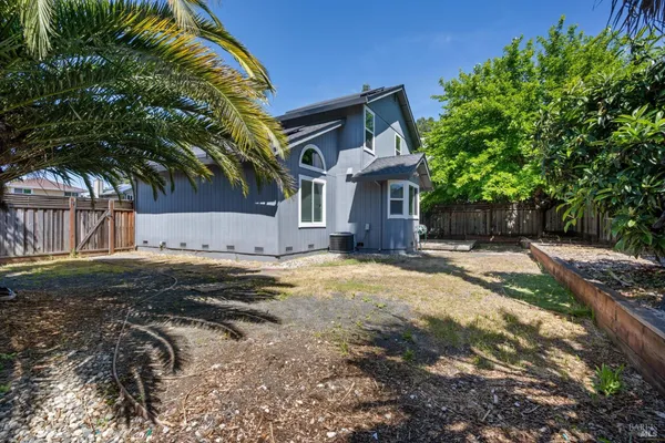 $685,000 | 7802 Country Meadow Way, Windsor, CA 95492