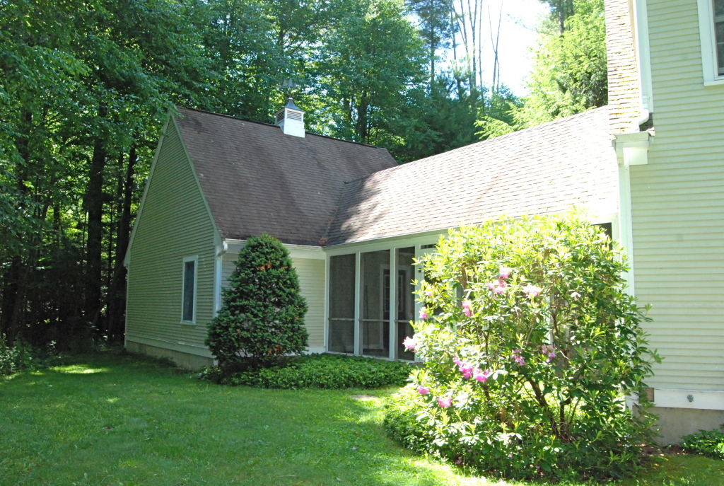 489 Old Stockbridge Road Great Barrington, MA 01230 - Photo 4 of 20 Back of House