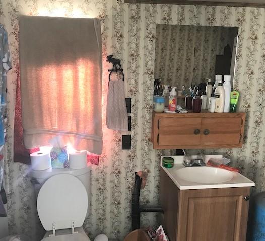 1071 Dover Road Charleston, ME 04422 - Photo 12 of 16 Nee 9