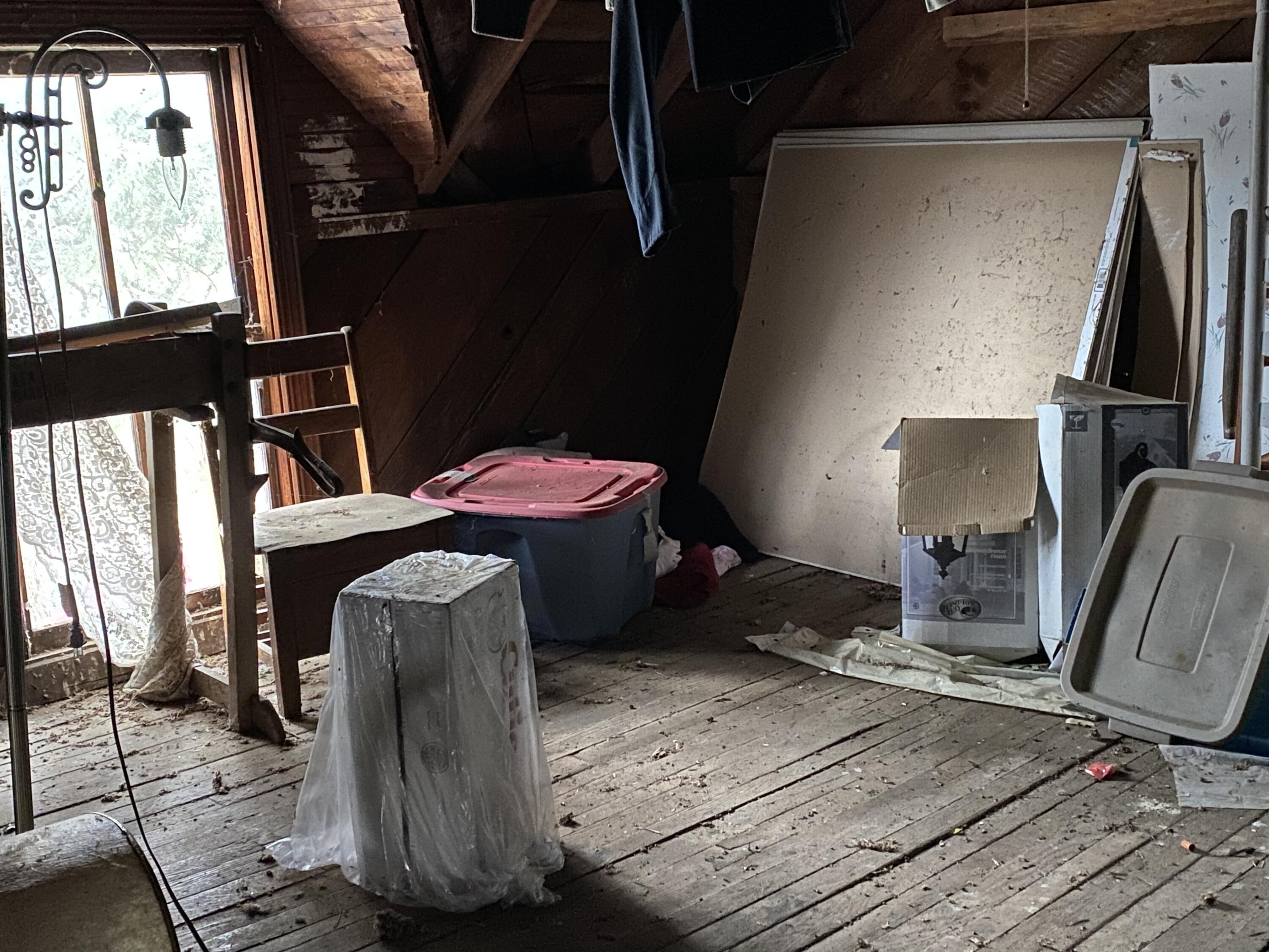 1741 Ripshin Mountain Road Roan Mountain, TN 37687 - Photo 39 of 42 94C1D85C-0CCA-4EAF-B871-B62DD81777B2