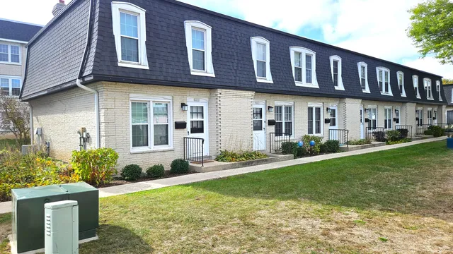 $129,900 | 4273 West Cherrywood Lane, Brown Deer, WI 53209