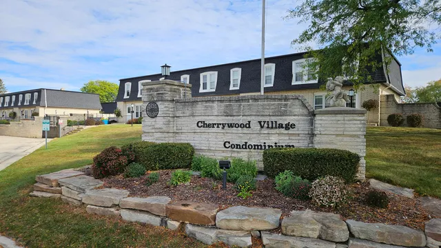 $129,900 | 4273 West Cherrywood Lane, Brown Deer, WI 53209