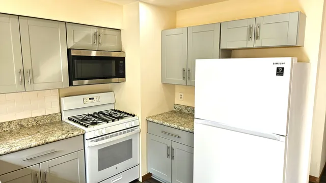 $129,900 | 4273 West Cherrywood Lane, Brown Deer, WI 53209