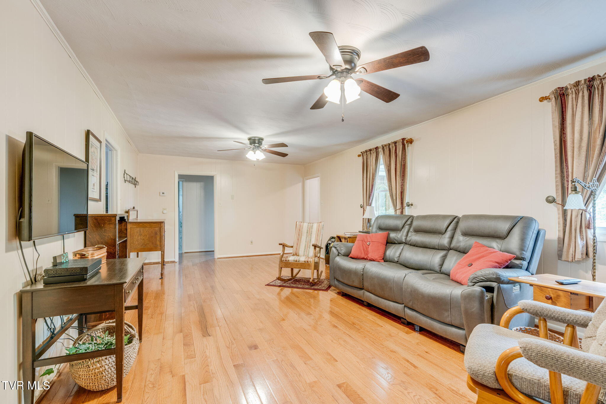 149 Liberty Church Road Kingsport, TN 37663 - Photo 10 of 53 009