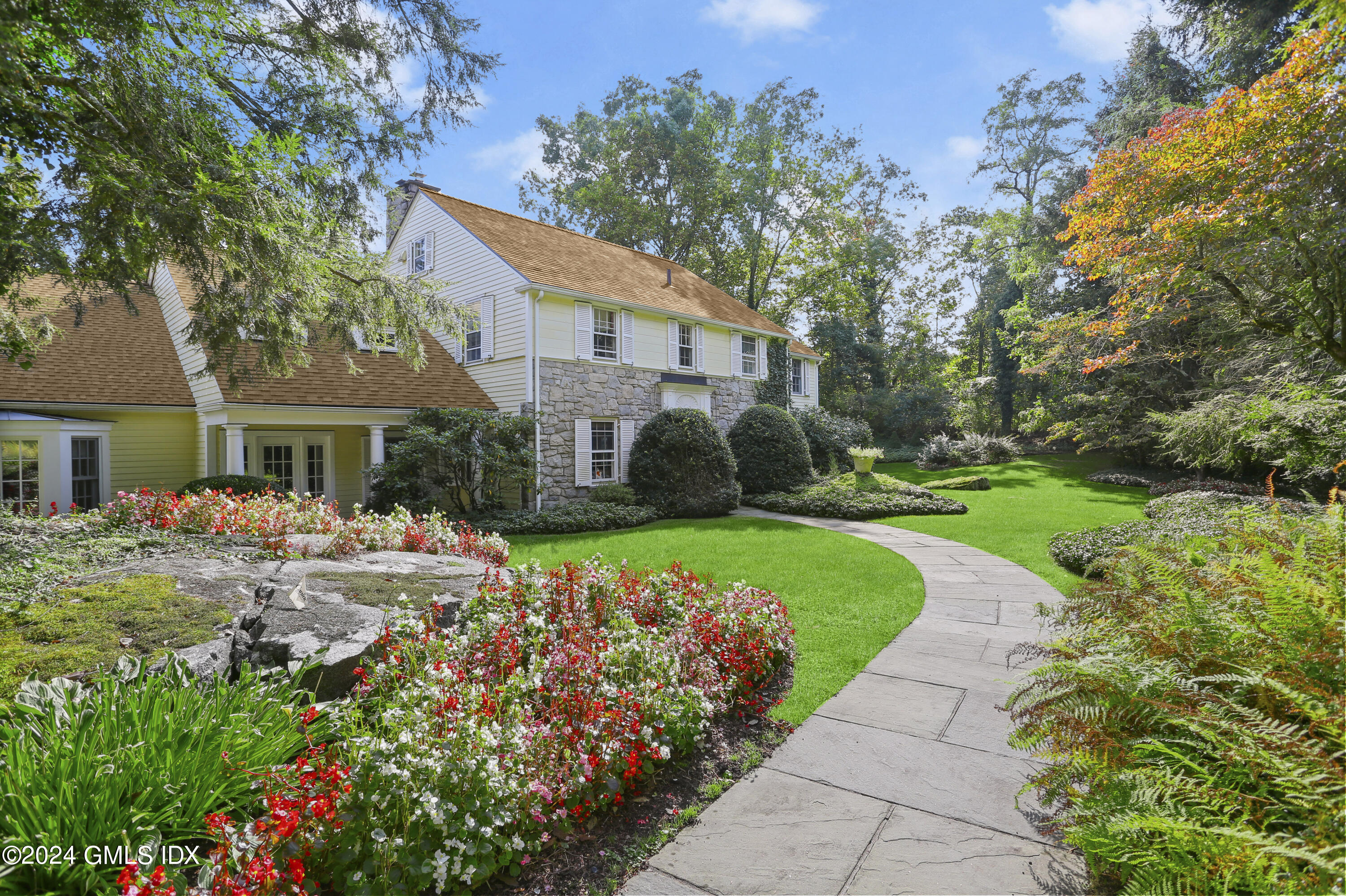 100 Pecksland Road Greenwich, CT 06831 - Photo 1 of 36 Mid-Country Fabulous Showhouse!