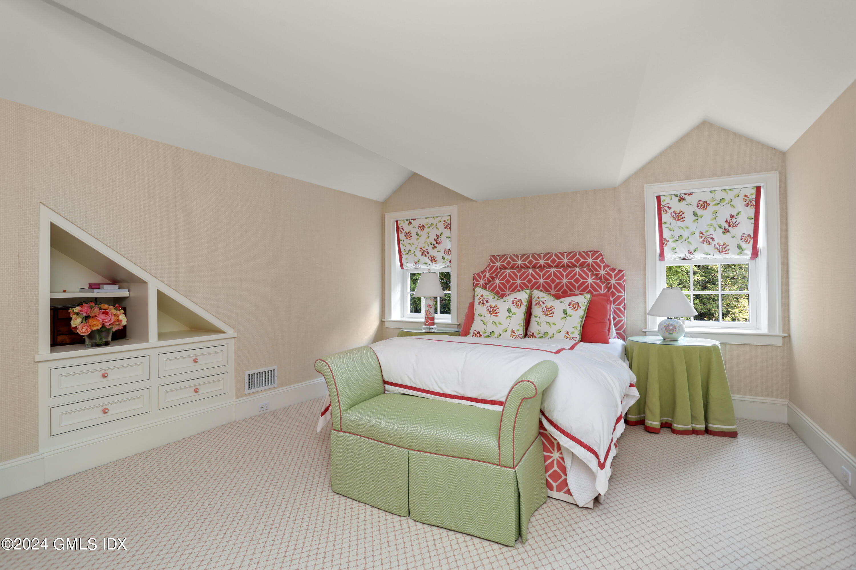 100 Pecksland Road Greenwich, CT 06831 - Photo 20 of 36 Family Bedroom
