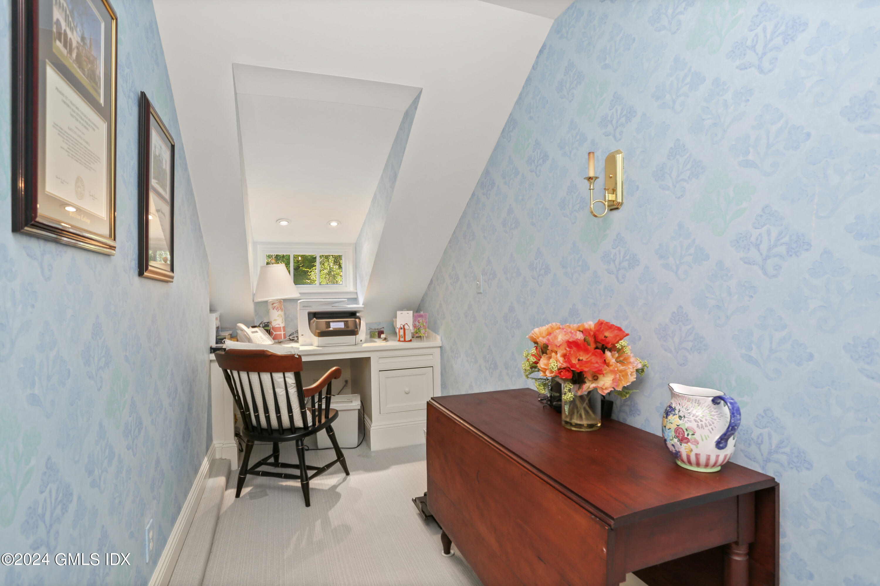 100 Pecksland Road Greenwich, CT 06831 - Photo 23 of 36 More Office Space