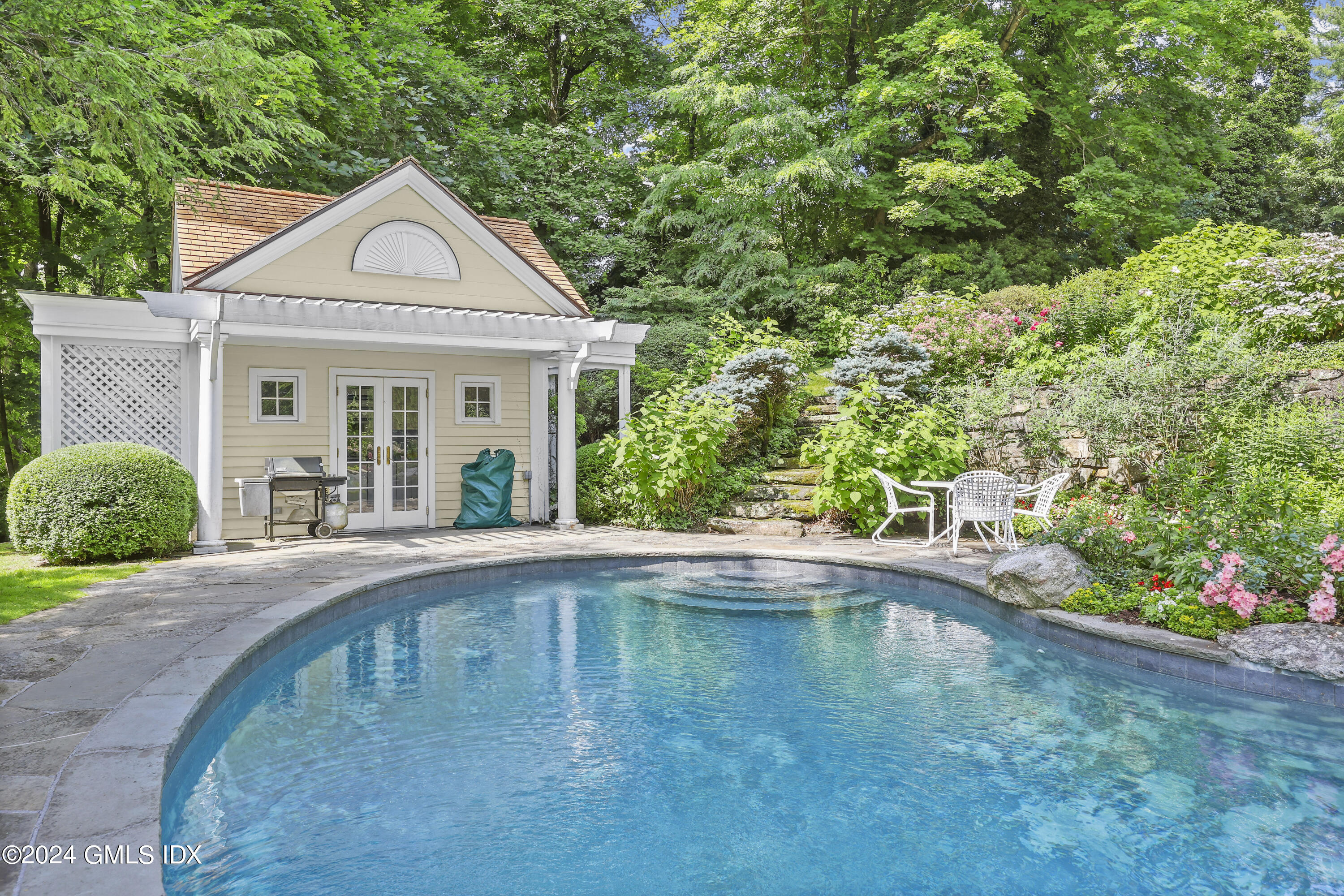 100 Pecksland Road Greenwich, CT 06831 - Photo 30 of 36 Pool and pool House