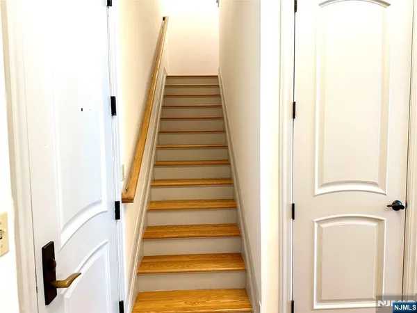 $4,800 | 2308 The Plaza, Tenafly, NJ 07670