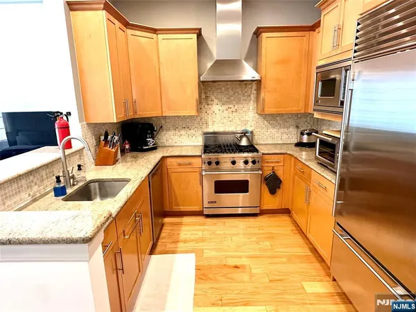 $4,800 | 2308 The Plaza, Tenafly, NJ 07670