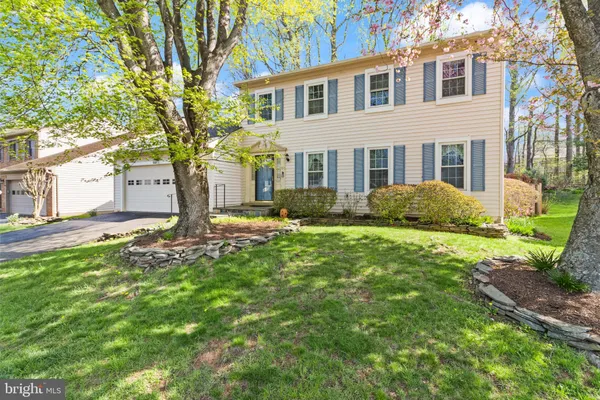 $825,000 | 5613 Doolittle Street, Burke, VA 22015