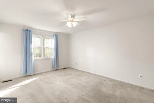 $825,000 | 5613 Doolittle Street, Burke, VA 22015