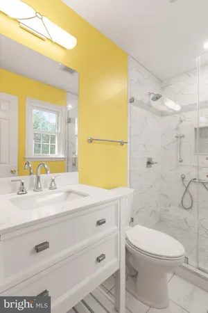 $825,000 | 5613 Doolittle Street, Burke, VA 22015