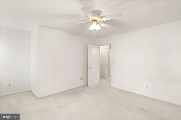 $825,000 | 5613 Doolittle Street, Burke, VA 22015