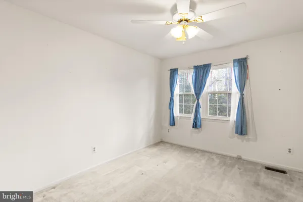 $825,000 | 5613 Doolittle Street, Burke, VA 22015