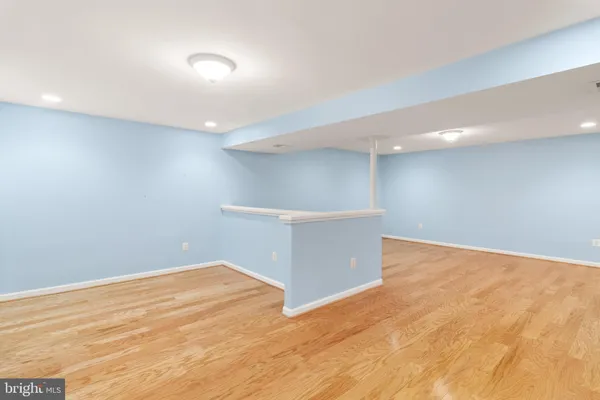 $825,000 | 5613 Doolittle Street, Burke, VA 22015