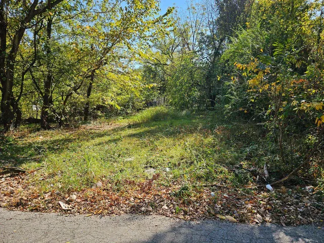 $6,000 | 499 East Waldorf Avenue, Memphis, TN 38106