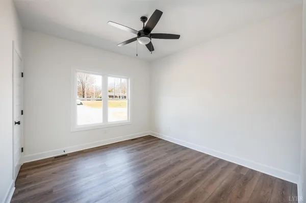 $389,900 | 10606 Leesville Road, Lynch Station, VA 24571