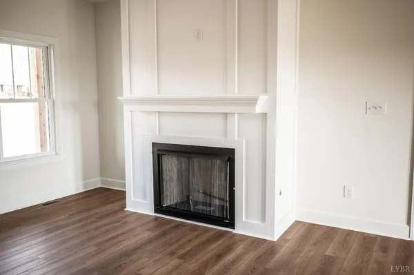 $389,900 | 10606 Leesville Road, Lynch Station, VA 24571