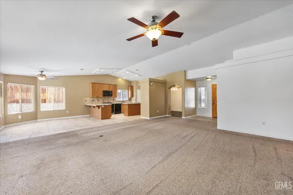 $425,000 | Undisclosed Address, Bakersfield, CA 93306