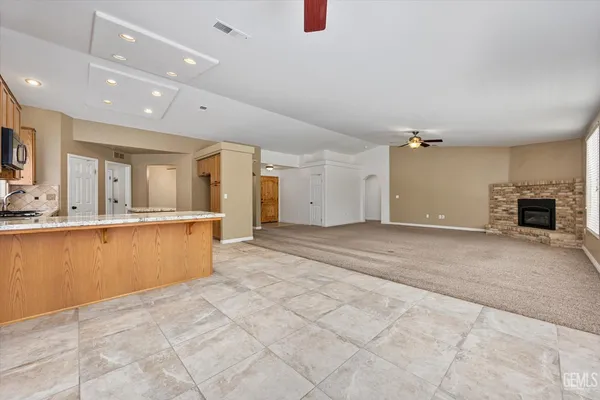 $425,000 | Undisclosed Address, Bakersfield, CA 93306