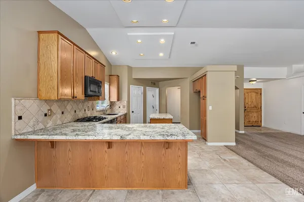 $425,000 | Undisclosed Address, Bakersfield, CA 93306