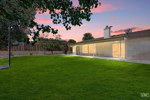 $425,000 | Undisclosed Address, Bakersfield, CA 93306