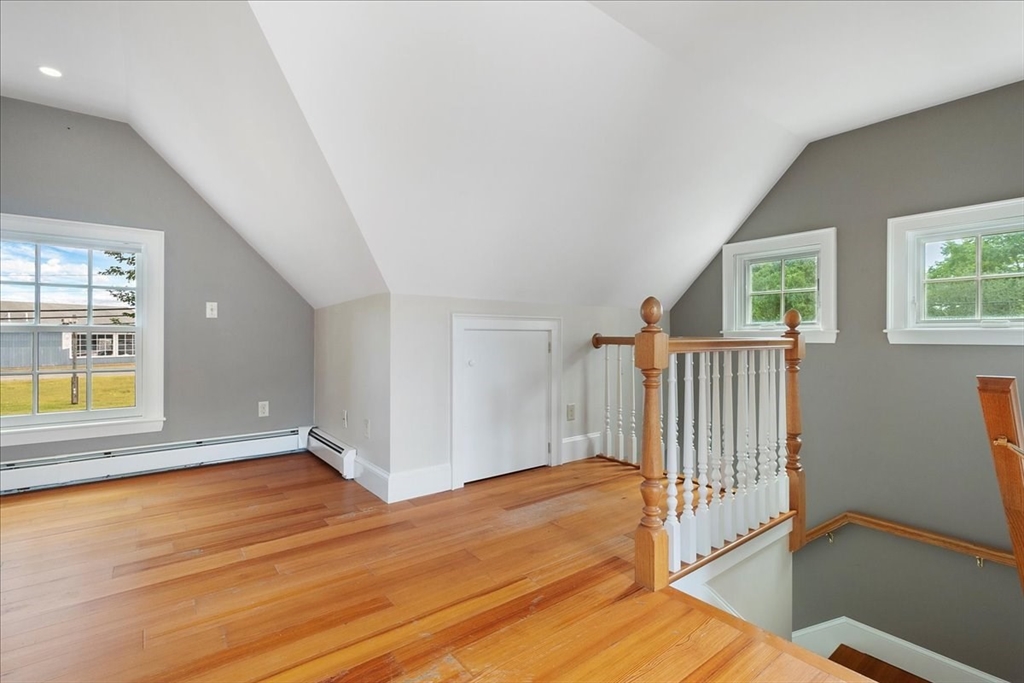 369 Wareham Road, Unit 4 Marion, MA 02738 - Photo 5 of 26 Gallery Image 5