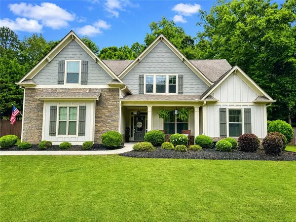 $639,900 | 686 Lake Crest Drive, Jefferson, GA 30549