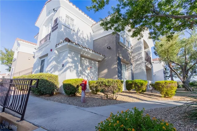 $289,900 | 2325 Windmill Parkway, Unit 1614, Henderson, NV 89074
